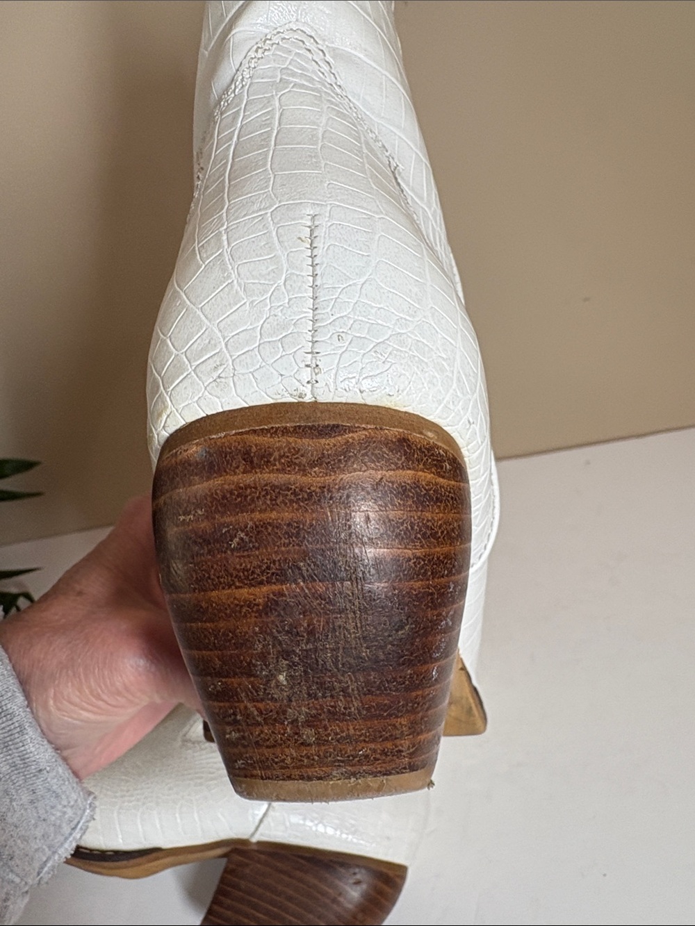 White Croc-Embossed Cowboy Boots, 10 - Picture 8 of 10